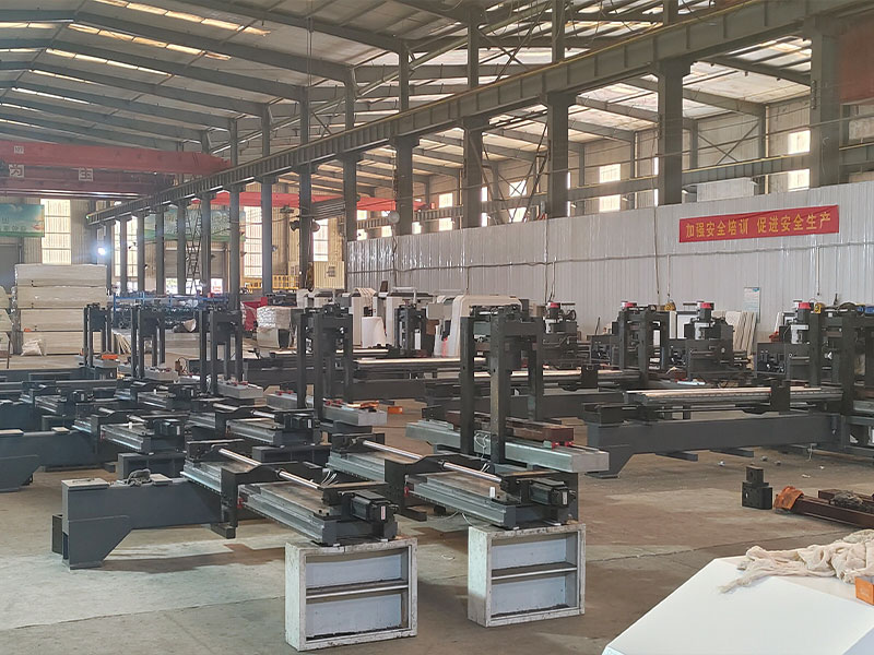 HQ600-S-8P CNC Copper busbar delme makinesi